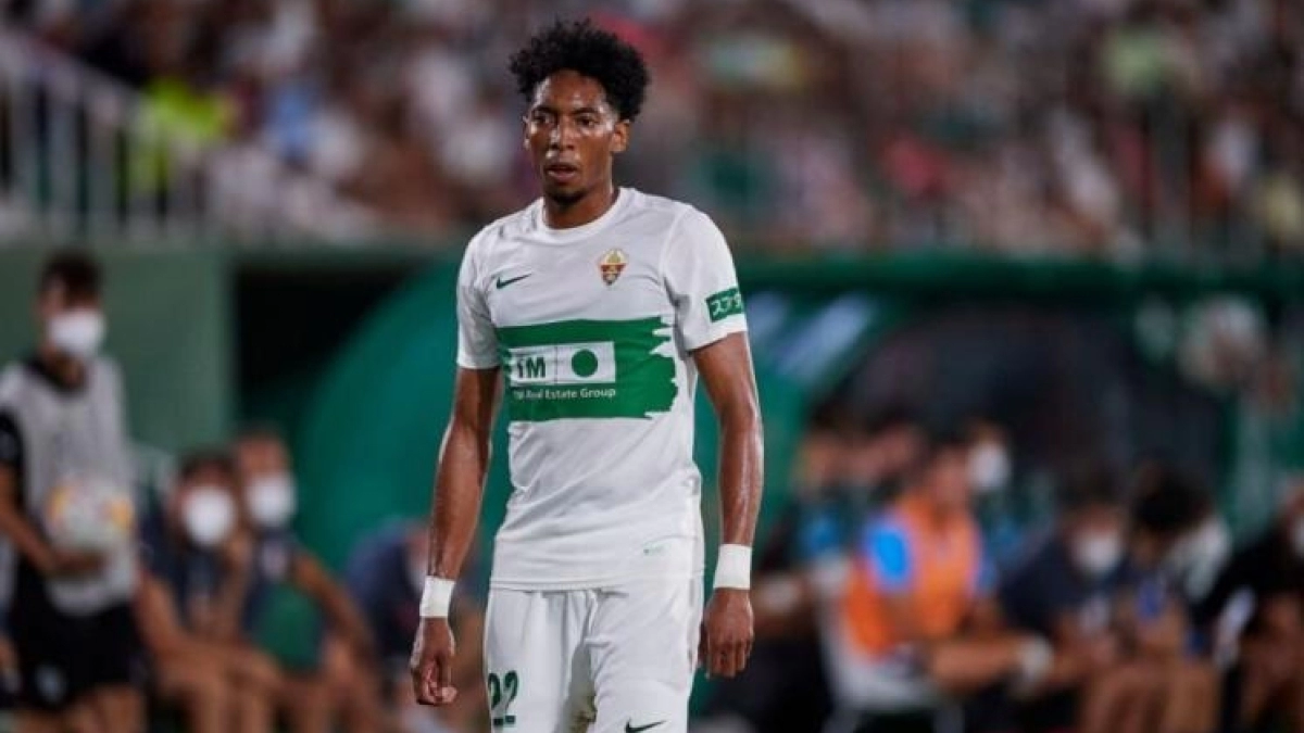 Johan Mojica, la nueva opción para el lateral izquierdo del Barça