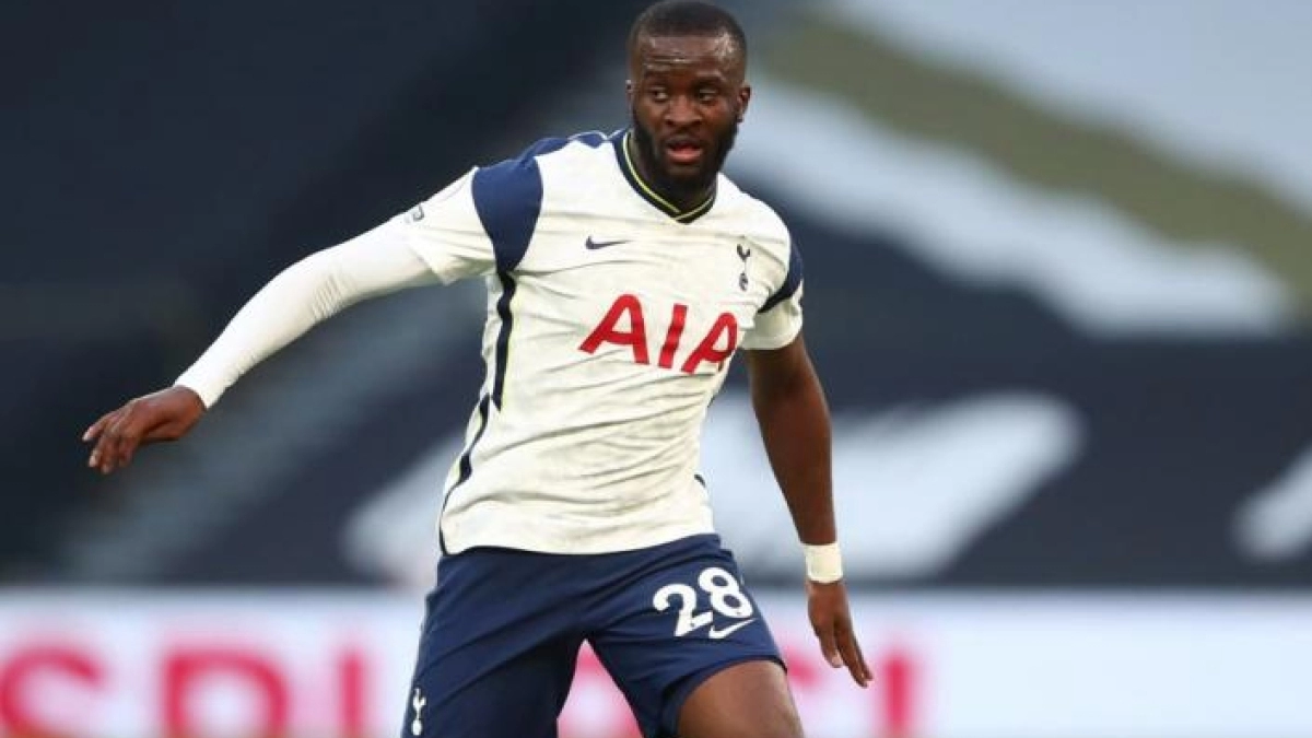 Ndombélé se deja querer por el Real Madrid y por el Barcelona / Standard.co.uk