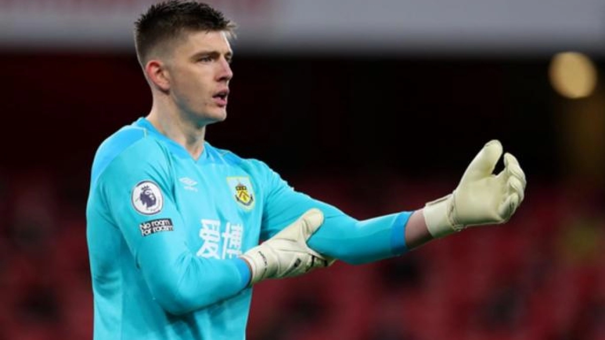 El Burnley quiere blindar a Nick Pope