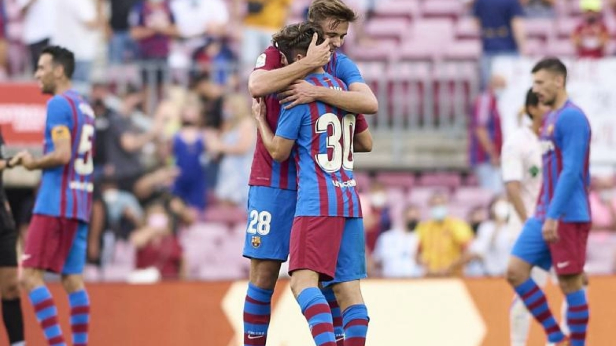 El mediocampo joven con el que el Barcelona sueña volver a la cima