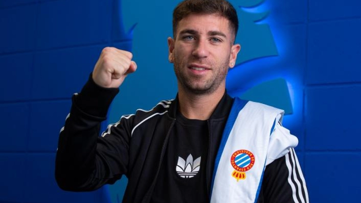 OFICIAL: Adrián Embarba ficha por el Almería / Lagradaonline.com