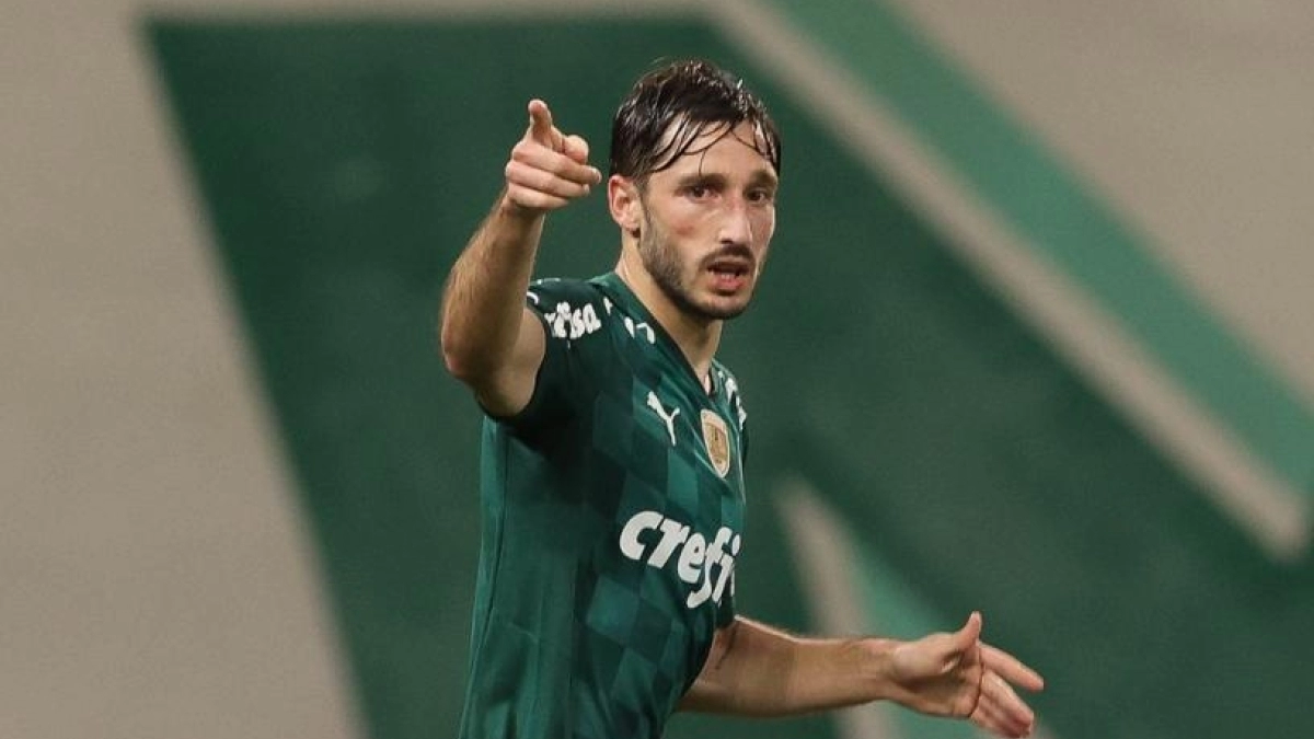 Matías Viña dará el gran salto a Europa. Foto: Getty