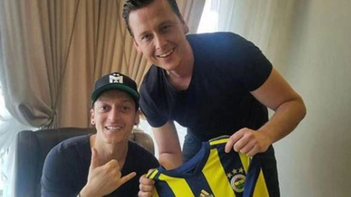 OFICIAL: Mesut Özil, nuevo jugador del Fenerbahçe. Foto: Twitter