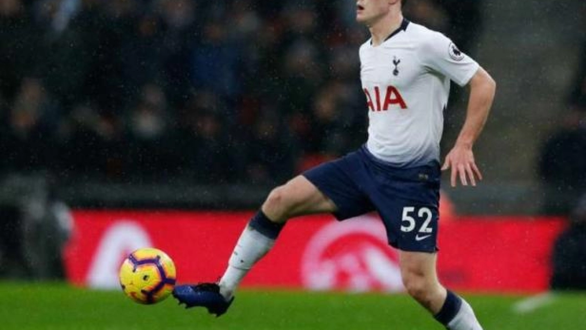 OFICIAL: El Tottenham renueva a Oliver Skipp