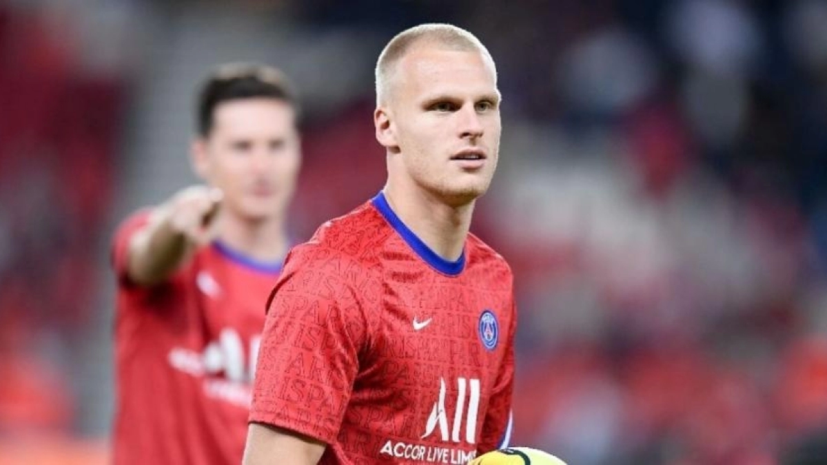 OFICIAL: Mitchel Bakker, nueva incorporación del Bayer Leverkusen
