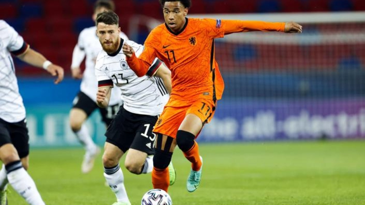 OFICIAL: Calvin Stengs, nuevo jugador del OGC Nice