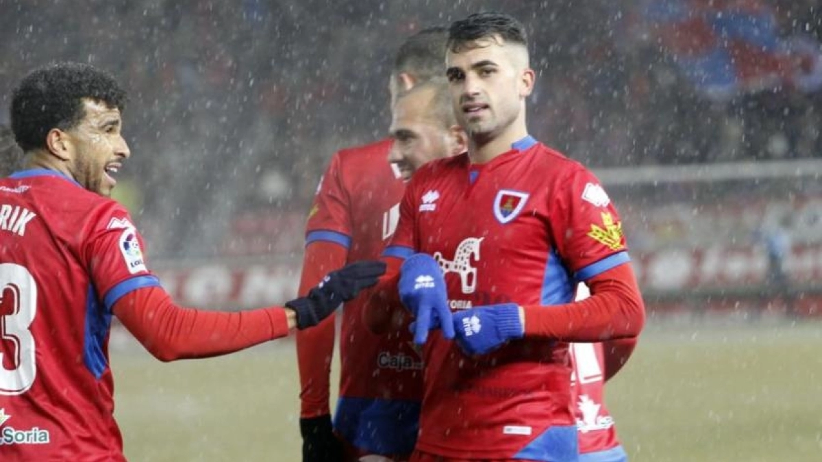 La particular 'final' del Athletic y Real Sociedad por Oyarzun. Foto: Mundo Deportivo
