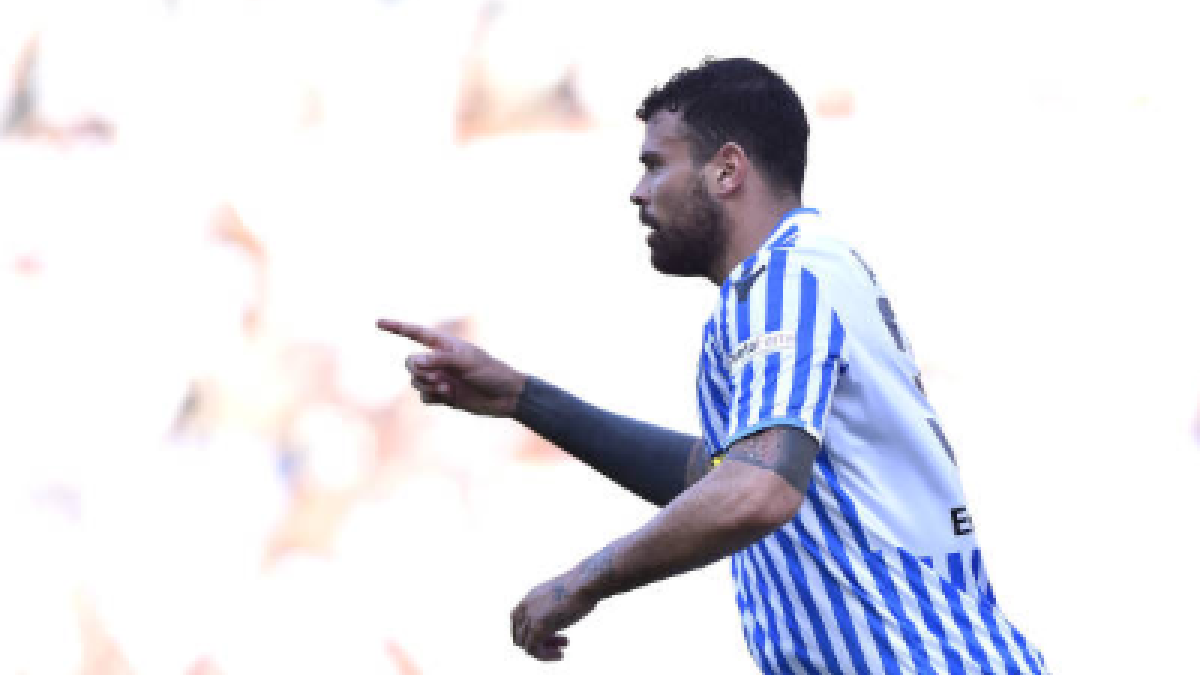 "El Nápoles se lanza por Andrea Petagna. Foto: Getty Images"