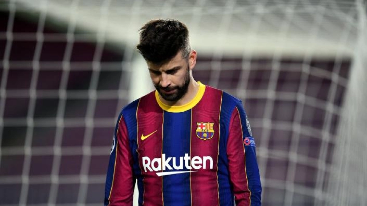 Reunión clave para el futuro de Umtiti y Piqué