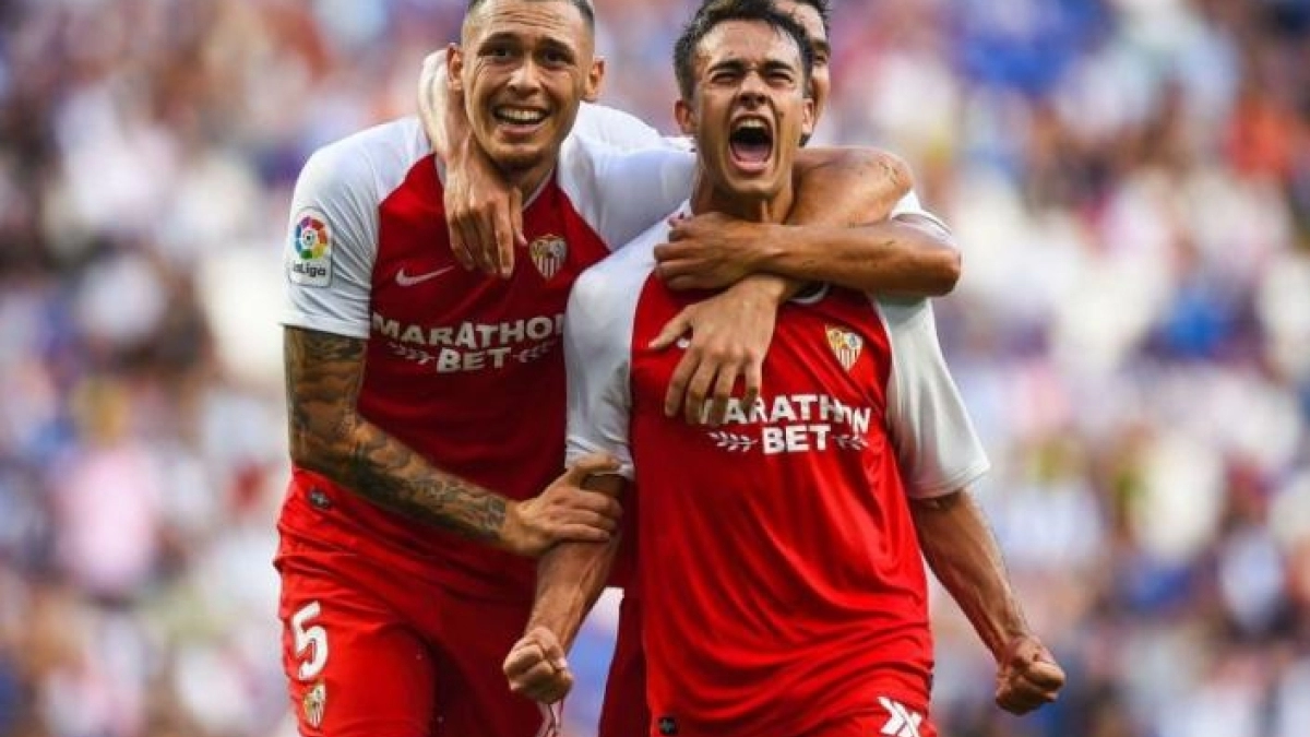 El PSG piensa en Sergio Reguilón. Foto: La Colina de Nervión