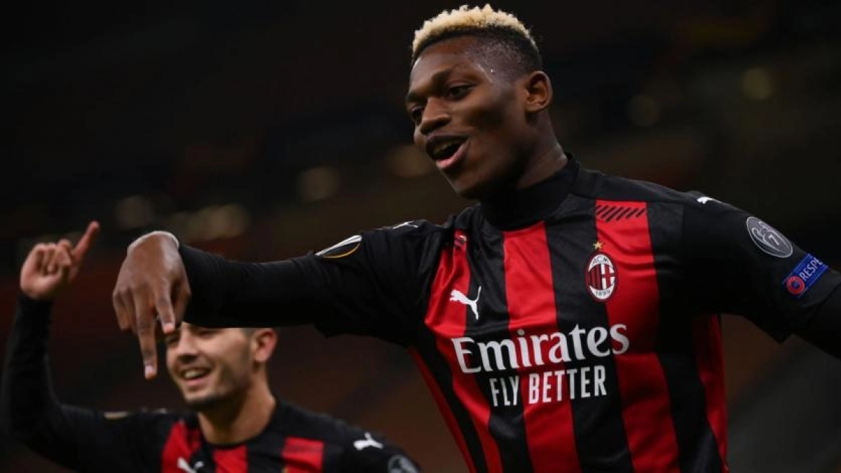 El Barça le plantea al Milan un intercambio por Rafael Leao