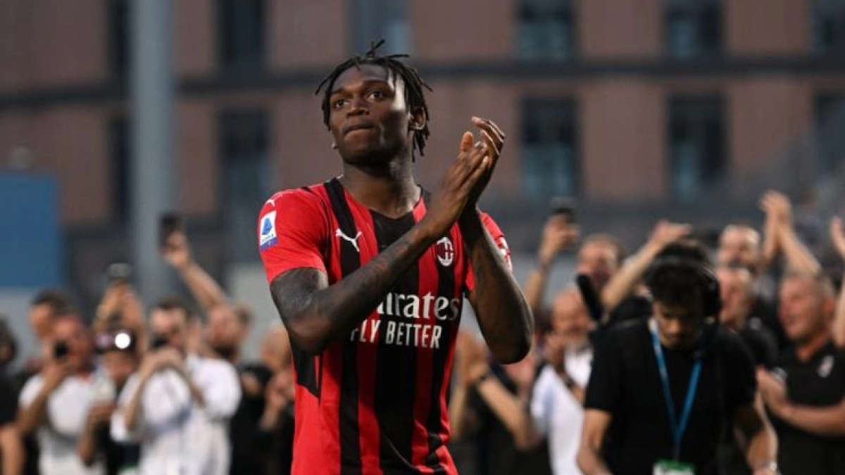 El Manchester City se une a la puja por el fichaje de Rafael Leao