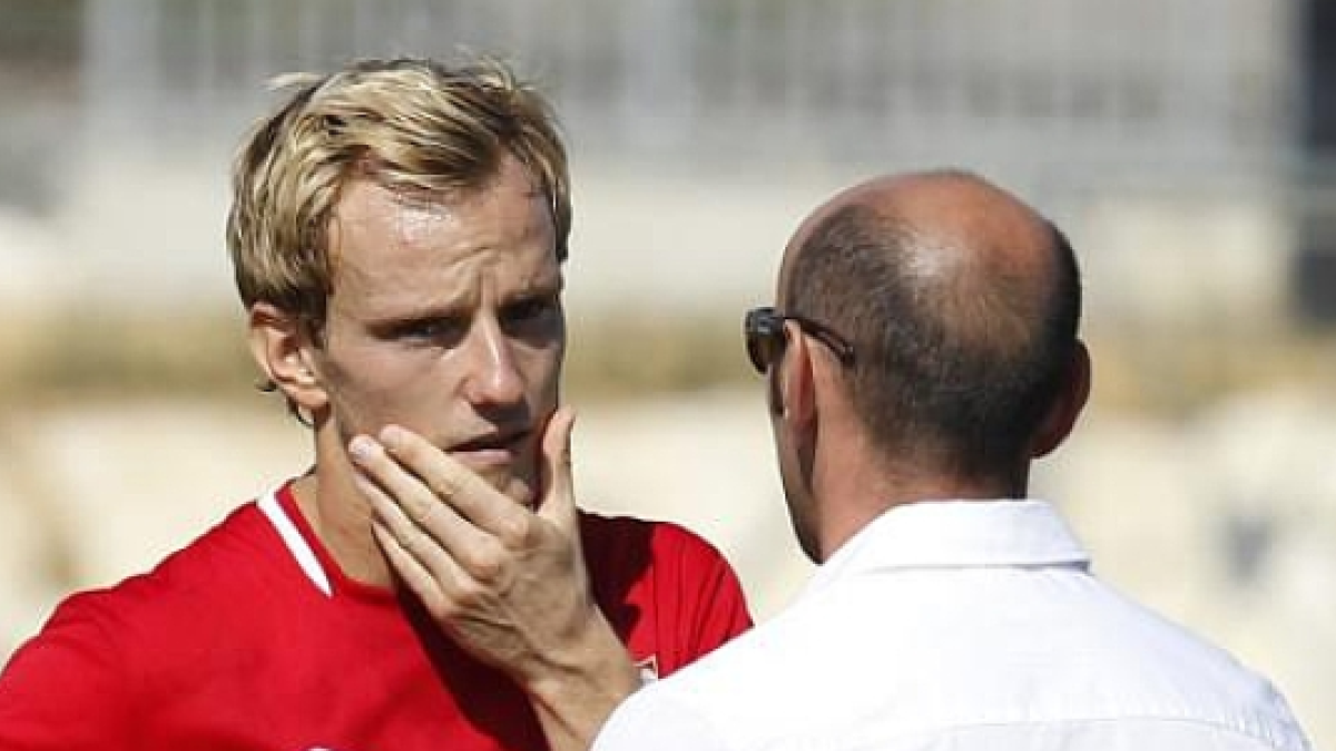 Monchi quiere a Rakitic para suplir la salida de Banega "Foto: Marca"