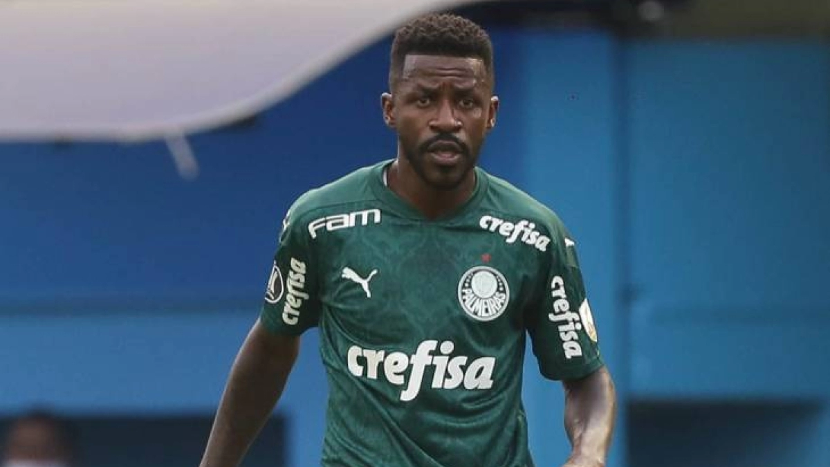 "Ramires, en la órbita del Benfica./ Foto: Sambafoot"