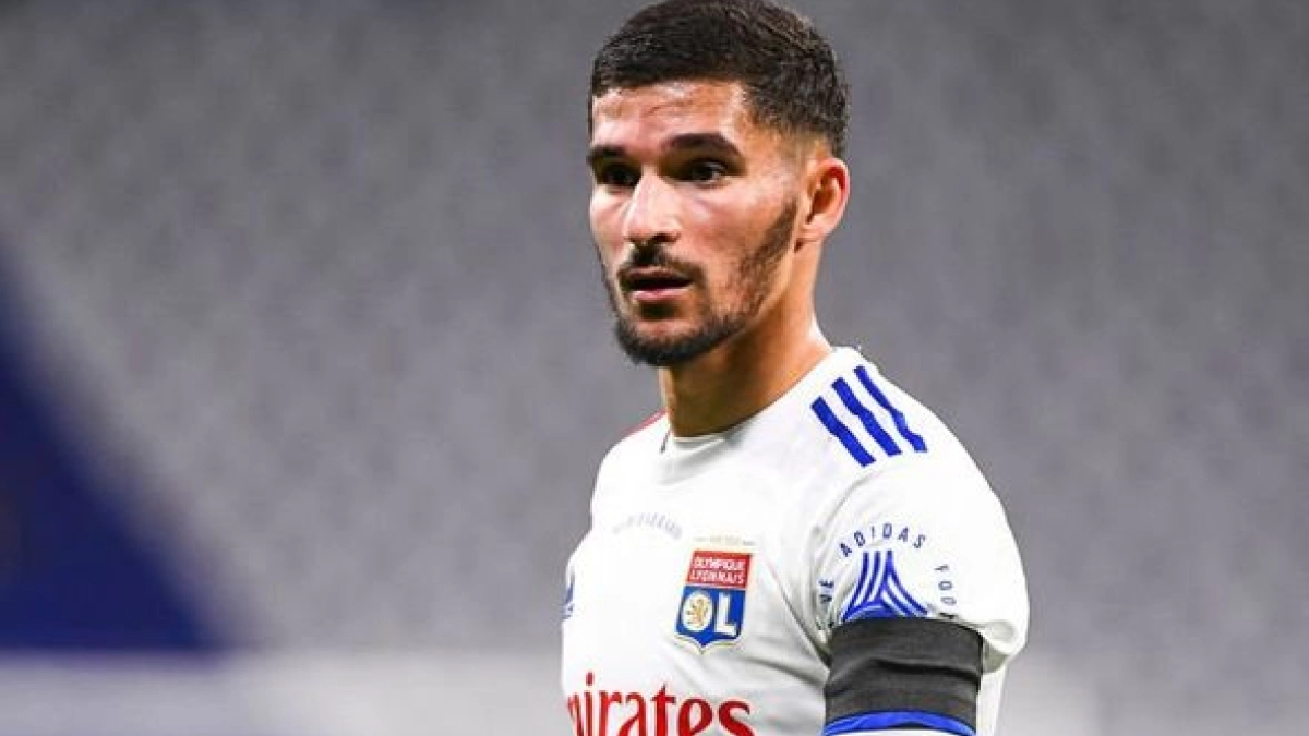 Houssem Aouar saldrá del Olympique de Lyon. Foto: La Razón