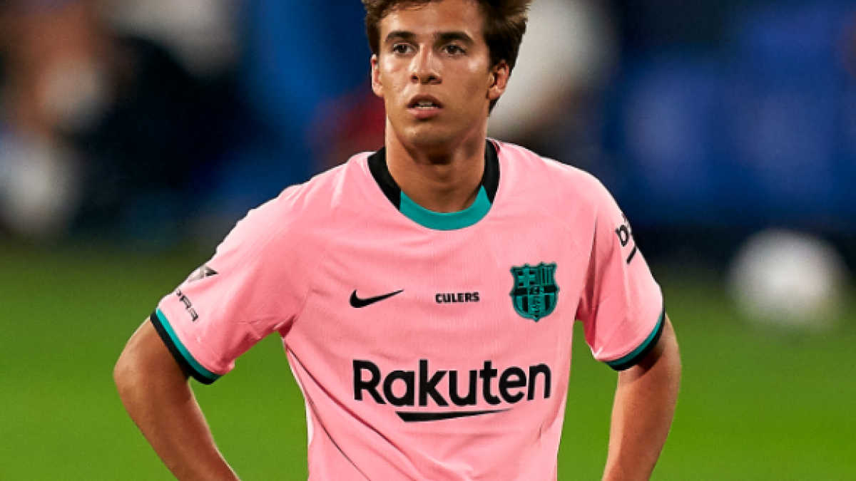 Fichajes Barcelona: Los 3 equipos que podrían acabar con la desesperación de Riqui Puig "Foto: Sport"