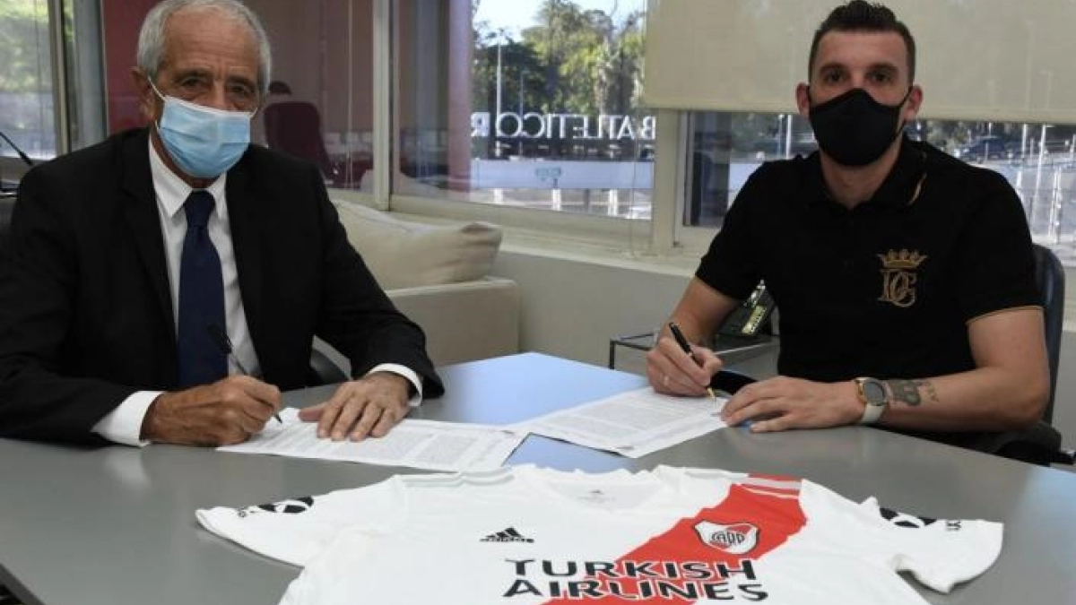 Últimos movimientos en River: dos renovaciones y una salida a la MLS. Foto: es.besoccer.com