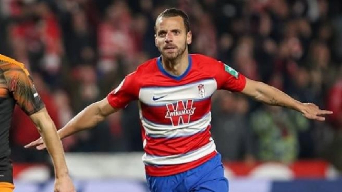 Roberto Soldado, cerca de abandonar el Granada. Foto: Getty