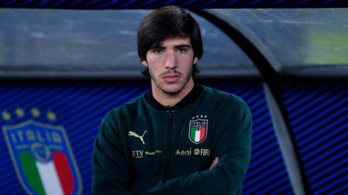 Tonali no termina de encajar en el AC Milan