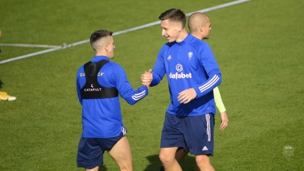 Saponjic en problemas, sin dorsal en el Cádiz / Cadiz CF