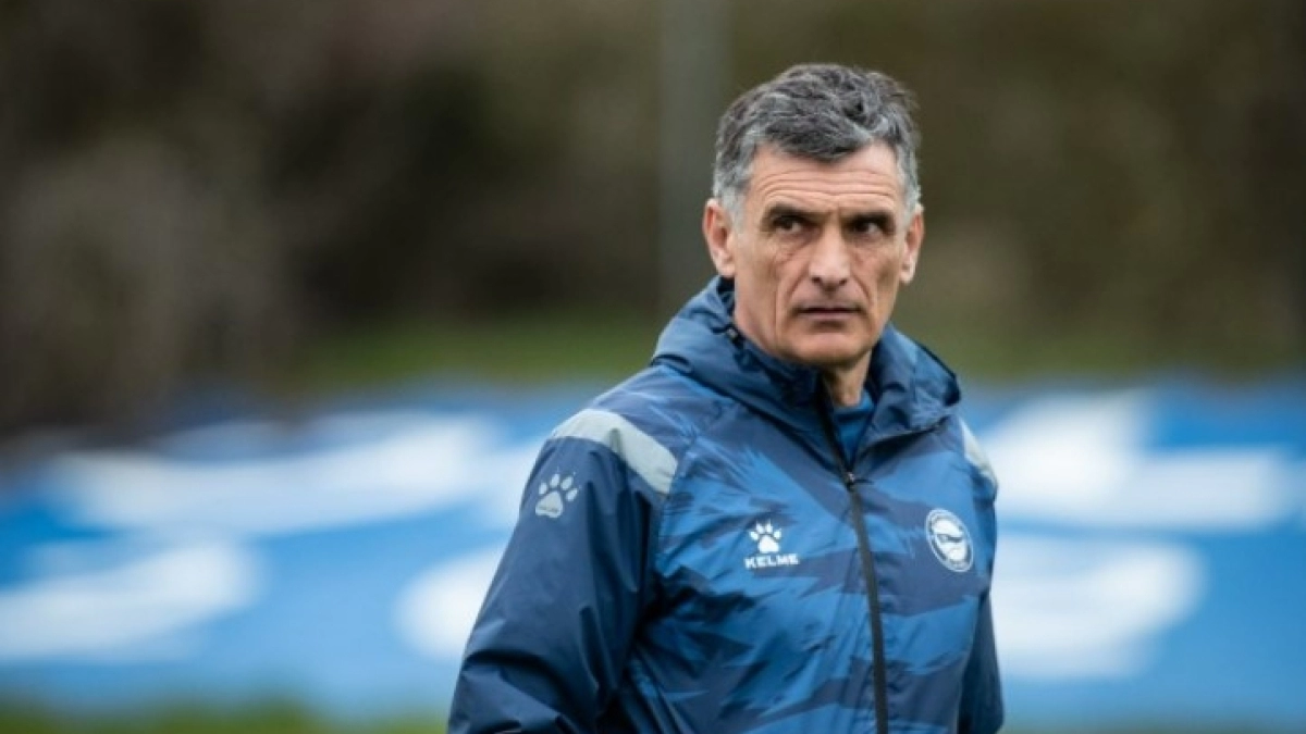 OFICIAL: El Deportivo Alavés anuncia la salida de José Luis Mendilibar