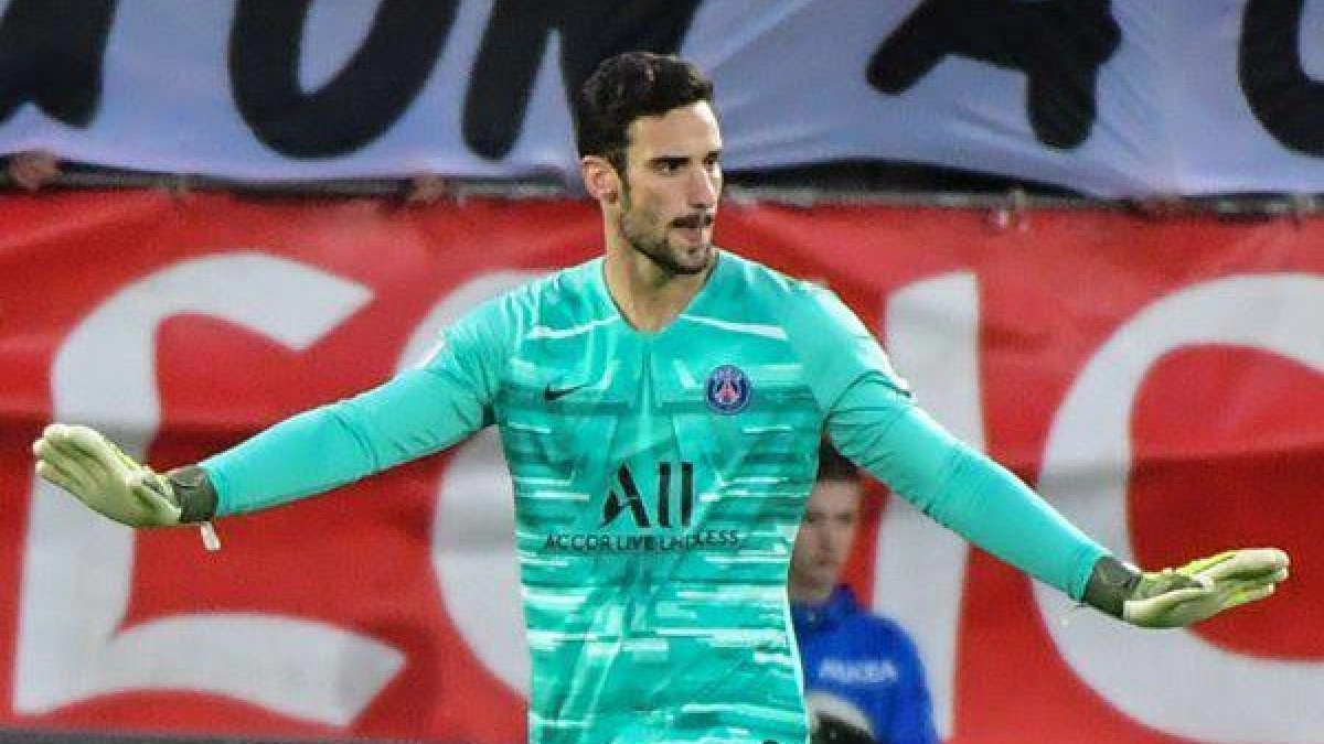 Sergio Rico se juega su futuro en 90 minutos