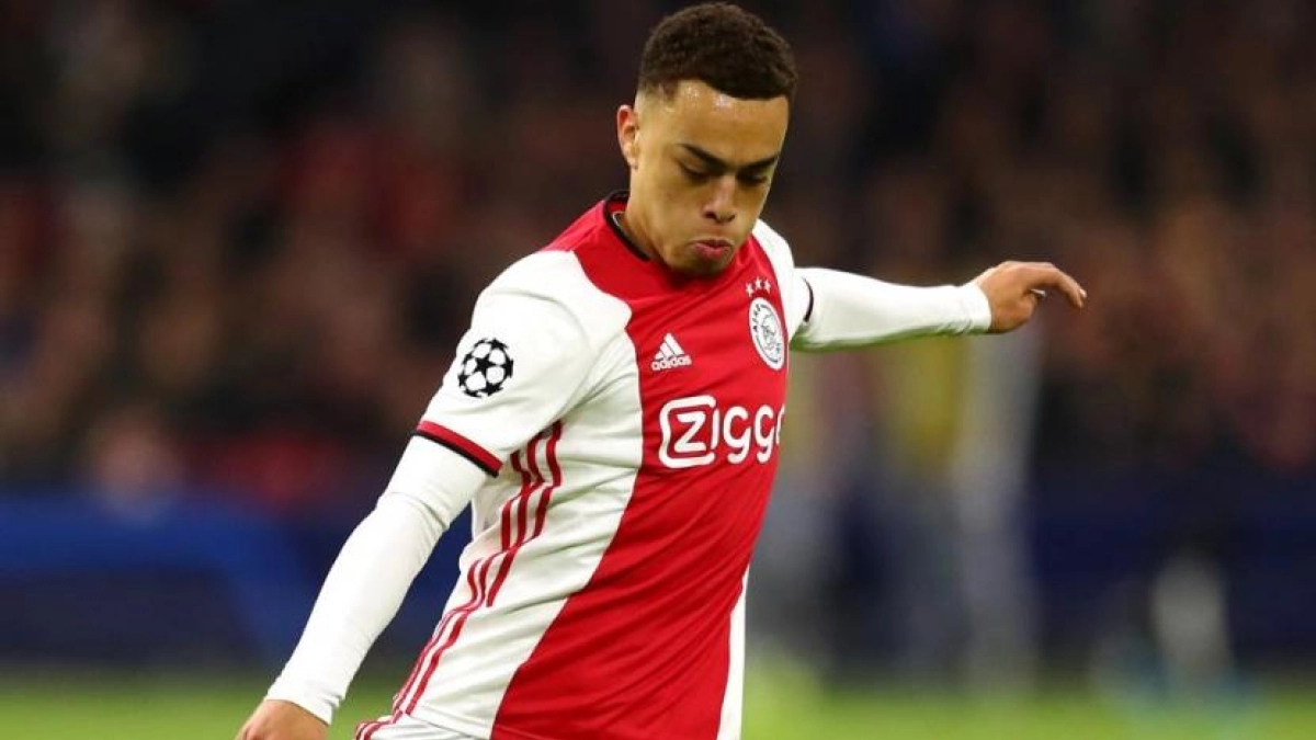 Sergiño Dest será azulgrana