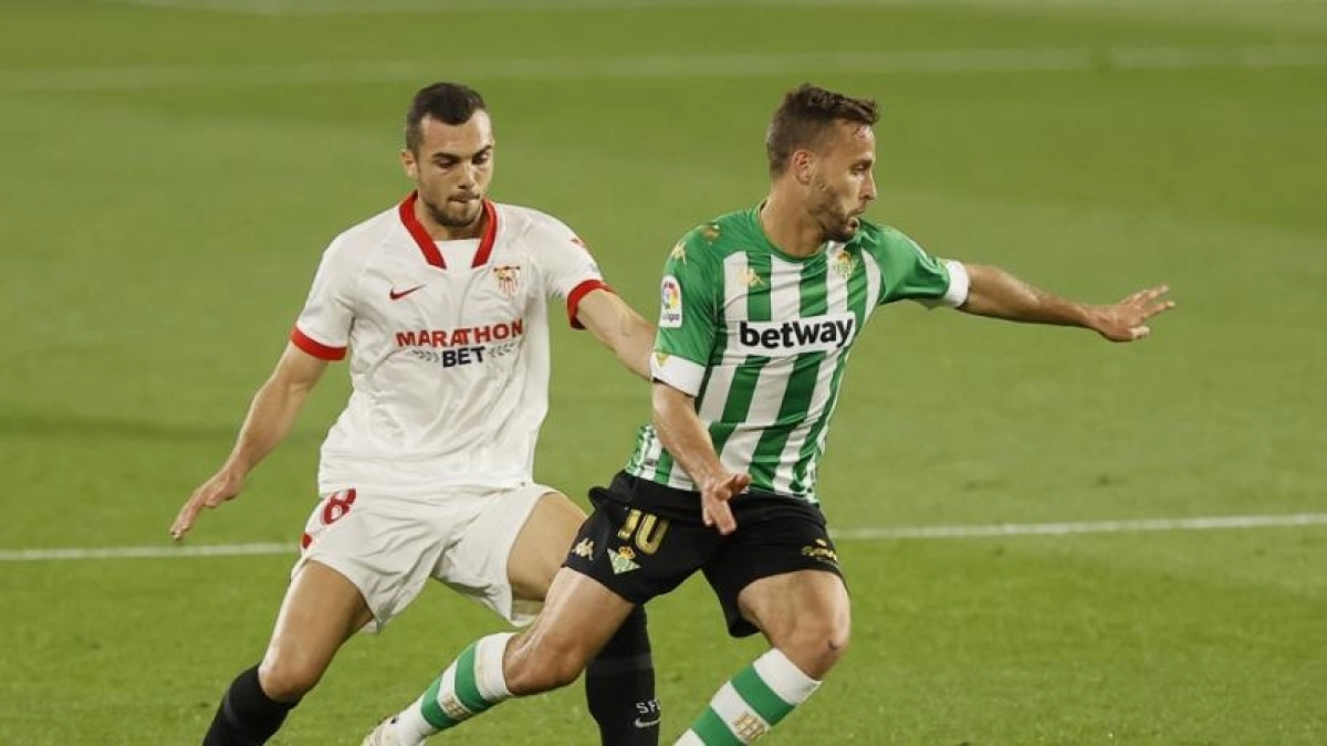 Sevilla y Betis pelean por fichar al mismo centrocampista 'top' / ABC.es
