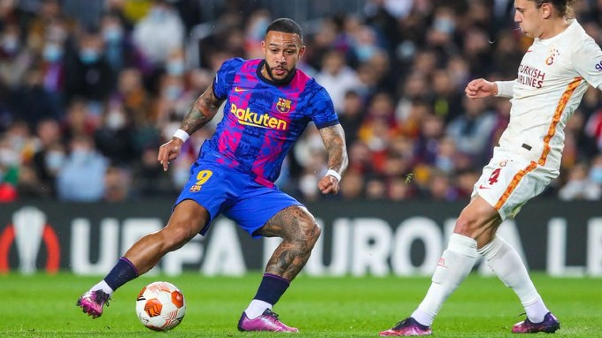 Memphis, el máximo candidato a salir entre estos 7 futbolistas. Foto: @FCBarcelona