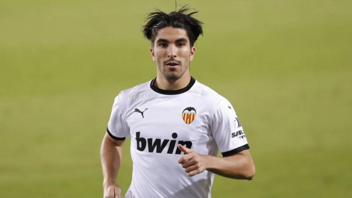 El Barça fija un nuevo objetivo para el mediocampo: Carlos Soler