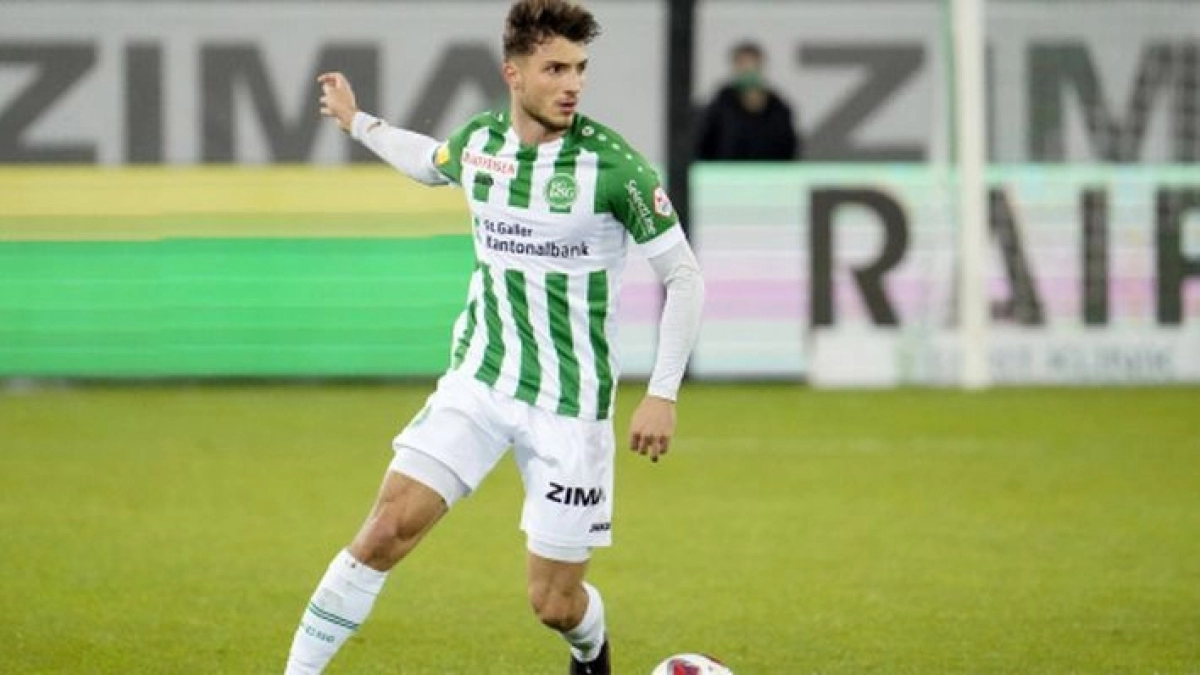 Stergiou, en el radar de Cordón, se aleja del Betis - Foto: Grada 3
