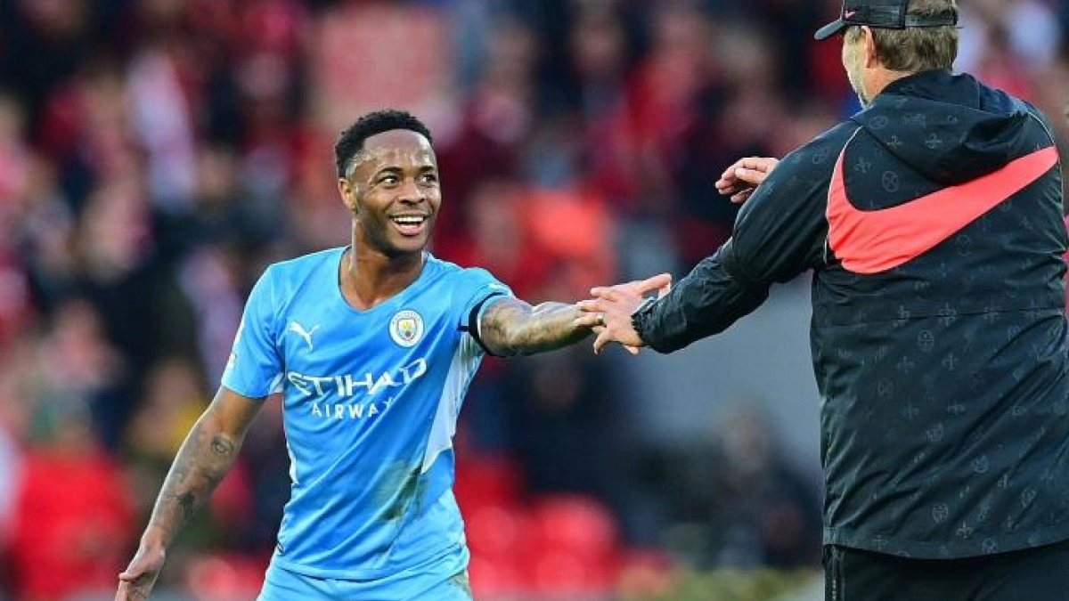El Liverpool se mete en la puja por Raheem Sterling