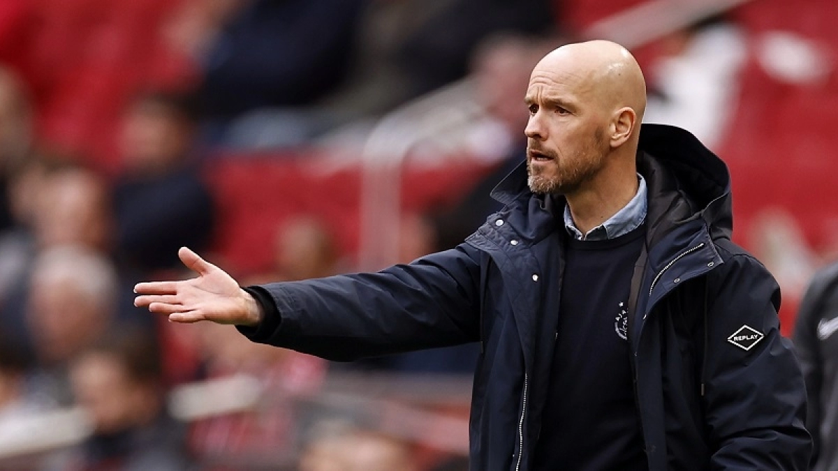 Ten Hag ya busca centrales para la próxima temporada del United