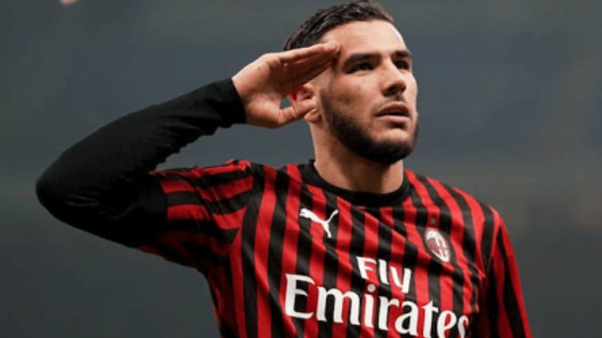 Los 3 laterales zurdos que sigue el AC Milan como suplentes de Theo Hernández "Foto: The Sun"
