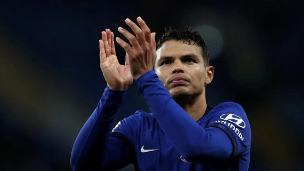 Thiago Silva, el primero en renovar por el Chelsea / Chelseacf.com