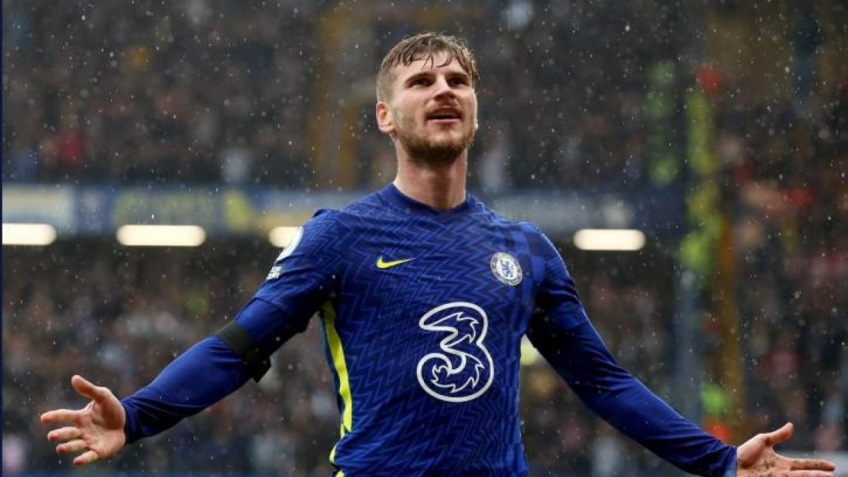 En búsqueda del suplente de Benzema: Los 5 delanteros que tiene en la mira el Real Madrid