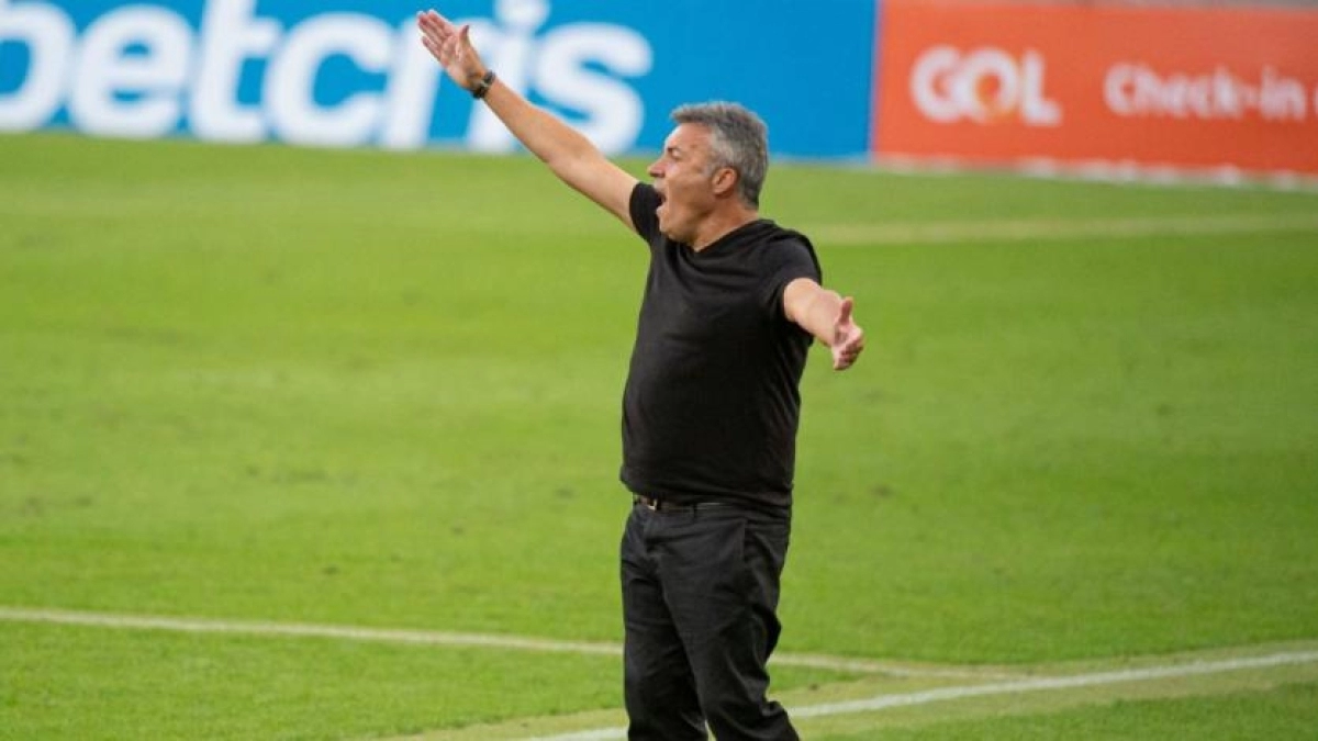 Las tres opciones de Flamengo para suplir a Domènec Torrent 