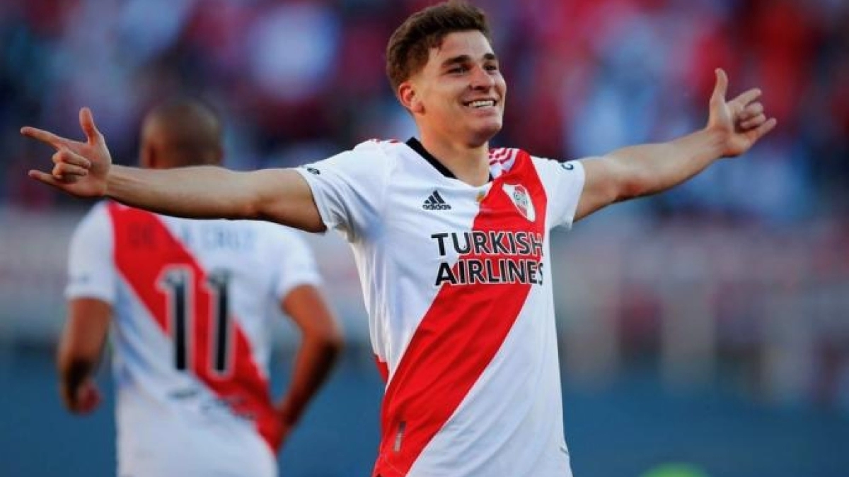  Los tres rivales del Madrid en la carrera por Julián Álvarez