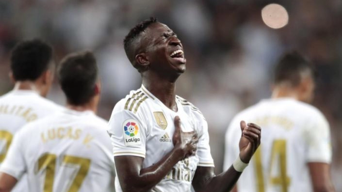Chelsea y PSG insisten en el fichaje de Vinicius 