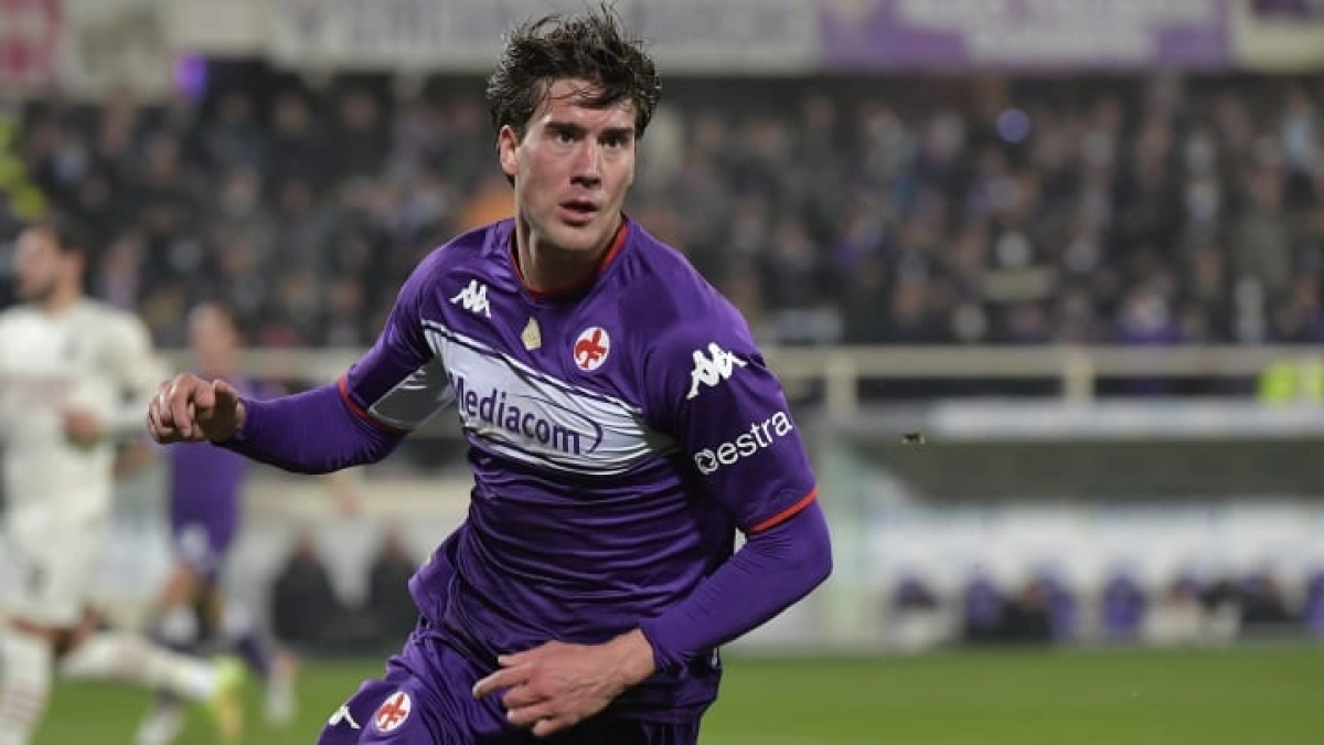 Vlahovic se acerca a la Juventus / 90min.com