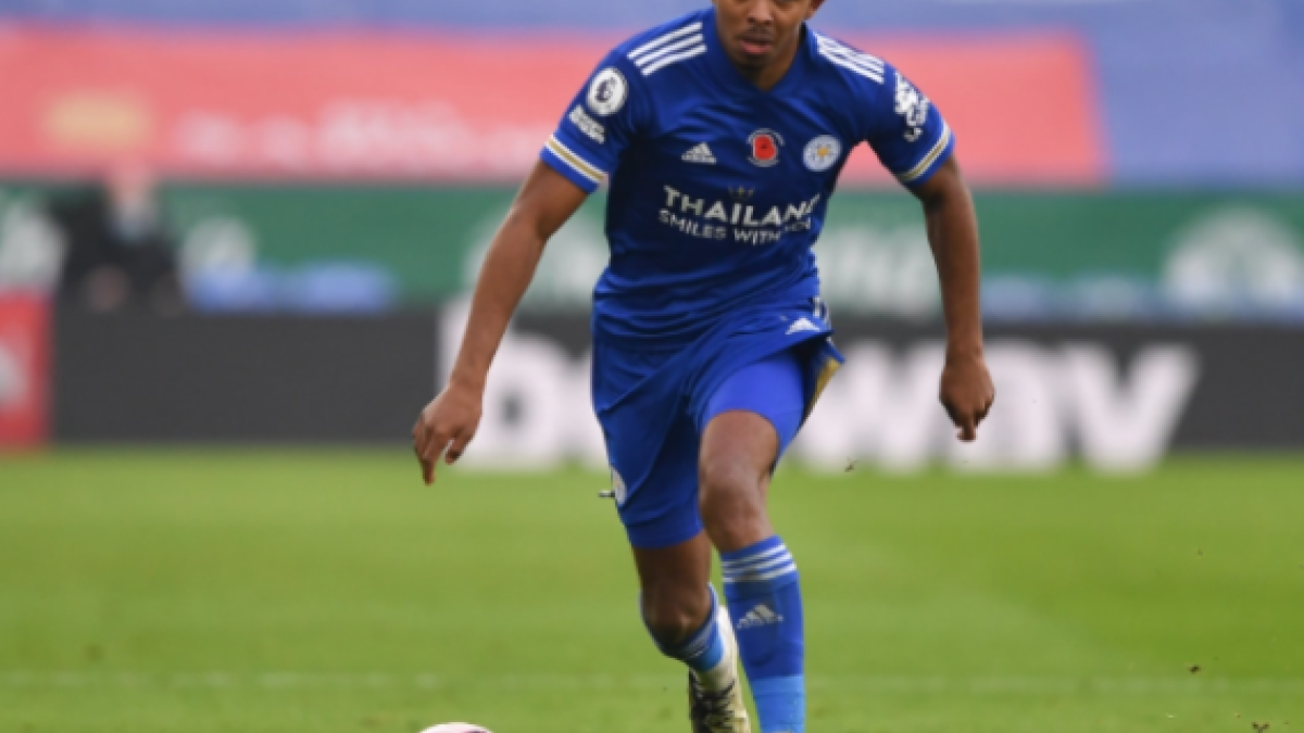 Wesley Fofana, el central que ya domina en la Premier League "Foto: AzAnime.net"