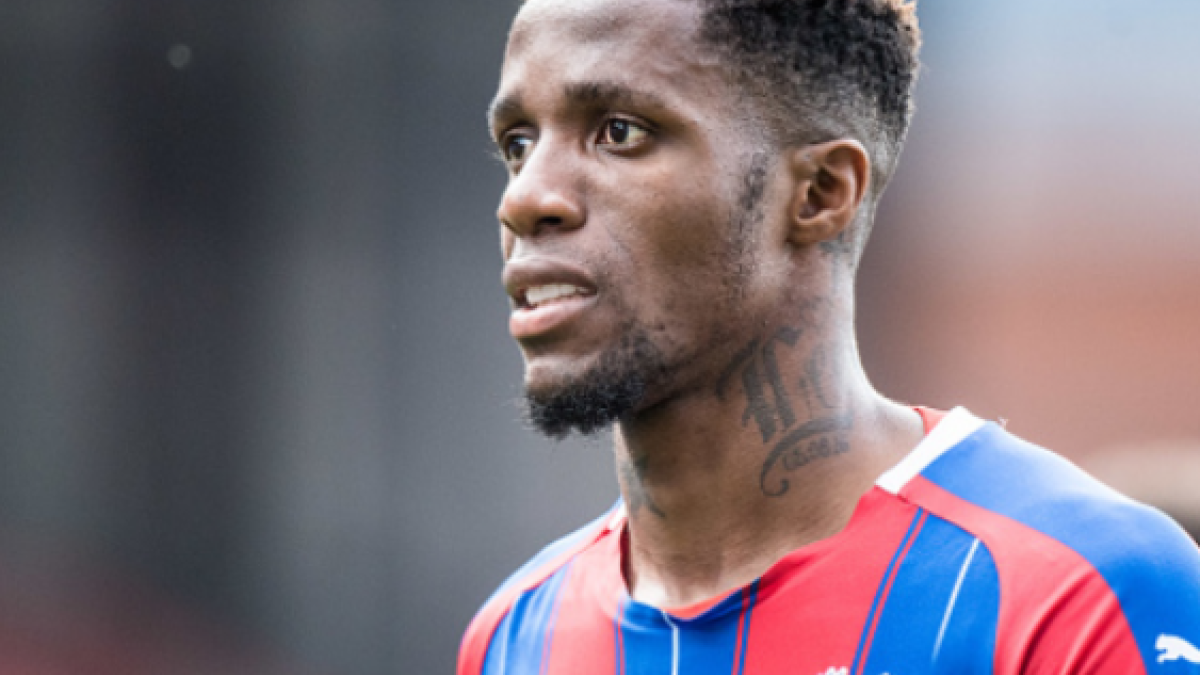 ¿Qué pasa con el futuro de Wilfried Zaha? "Foto: Ez Anime.net"