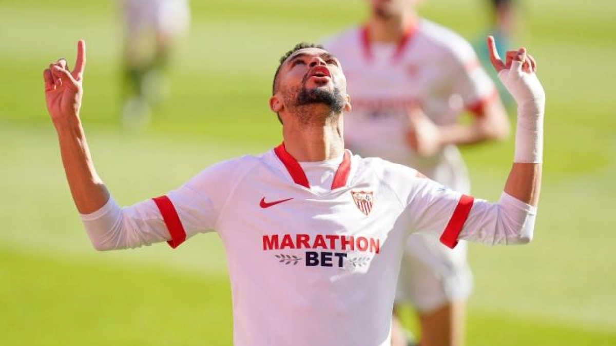Youssef En-Nesyri acepta salir del Sevilla en este mercado