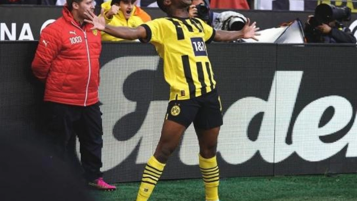 El Manchester United se mete en la puja de Youssoufa Moukoko