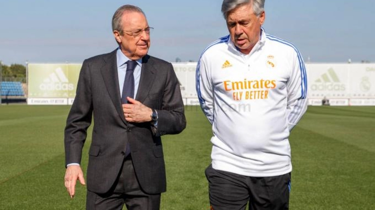 Florentino Pérez y Carlo Ancelotti en un entrenamiento. Foto: ElDesmarque