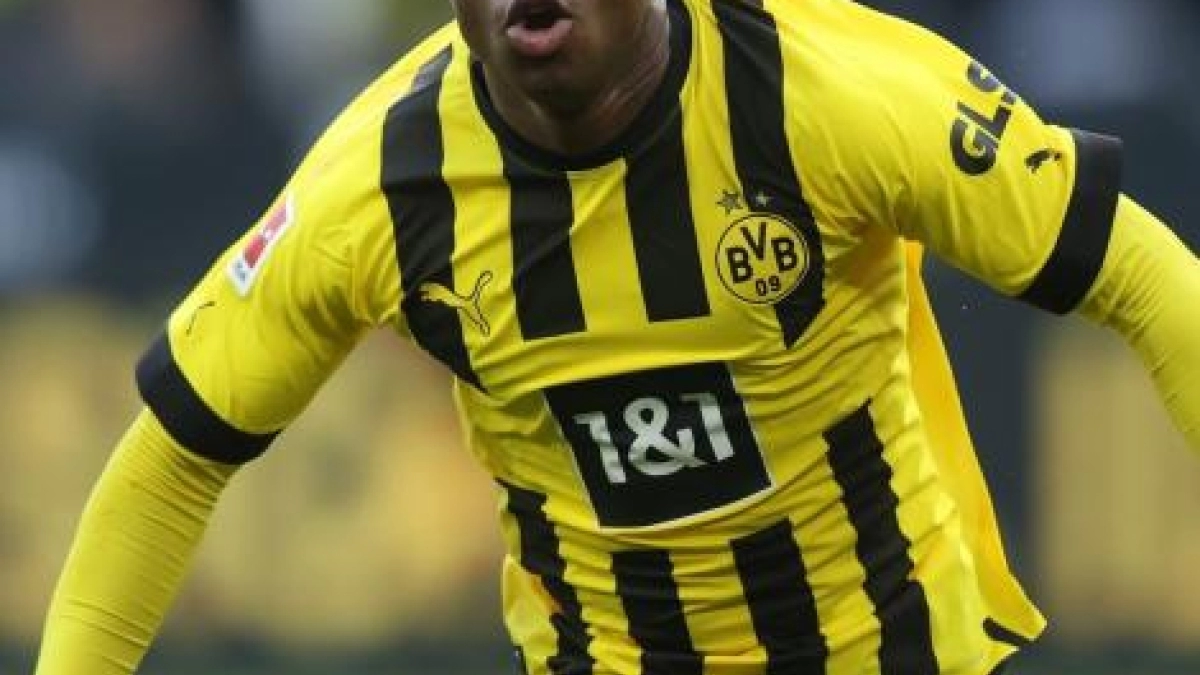 Youssoufa Moukoko podría abandonar el Borussia Dortmund en junio. Foto: GOAL