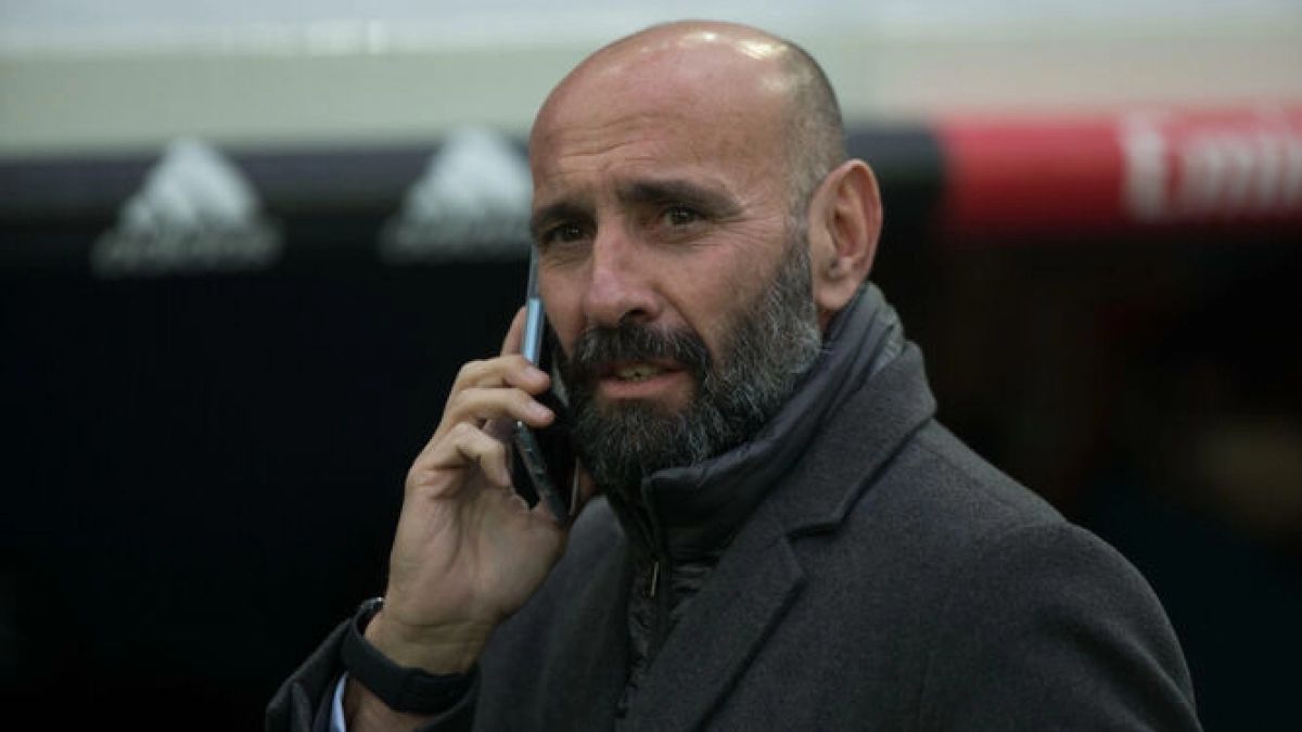El central gratis que sigue Monchi como 'heredero' de Koundé / Diariodesevilla.es