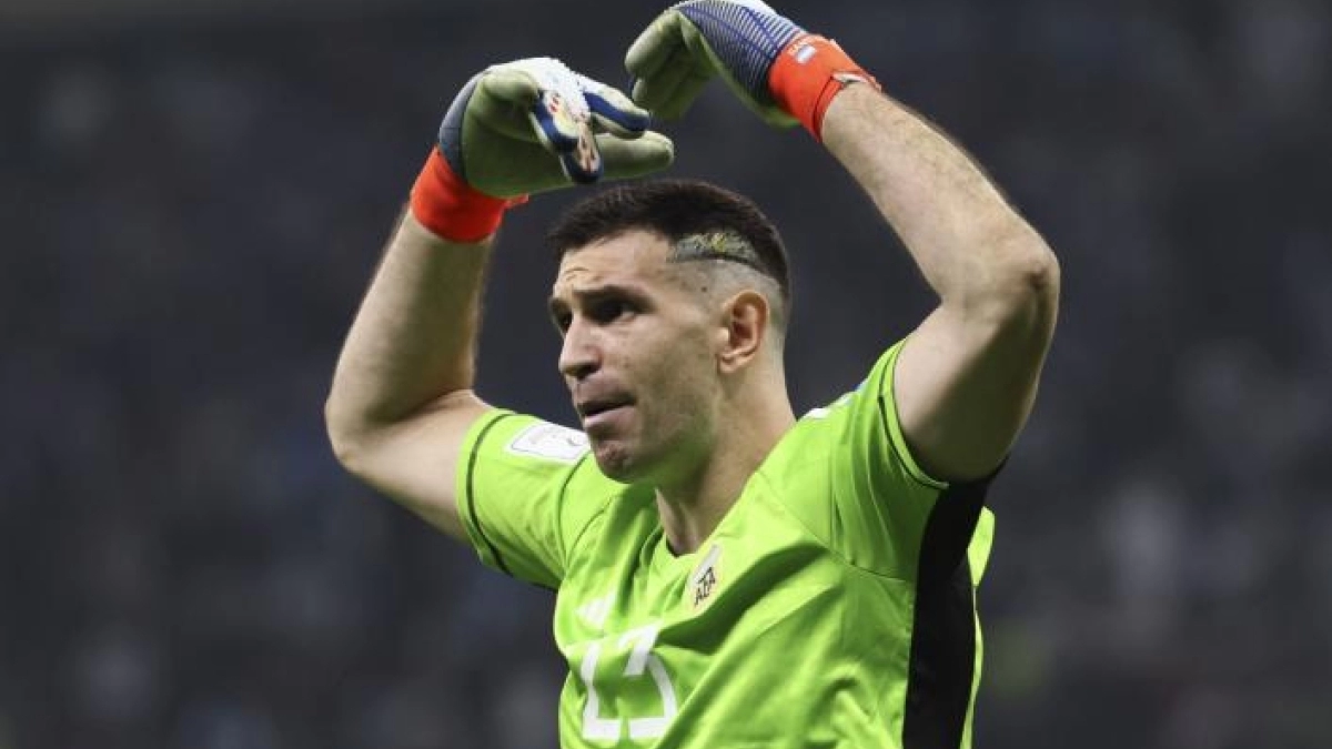 El elegido del Aston Villa para reemplazar al Dibu Martínez