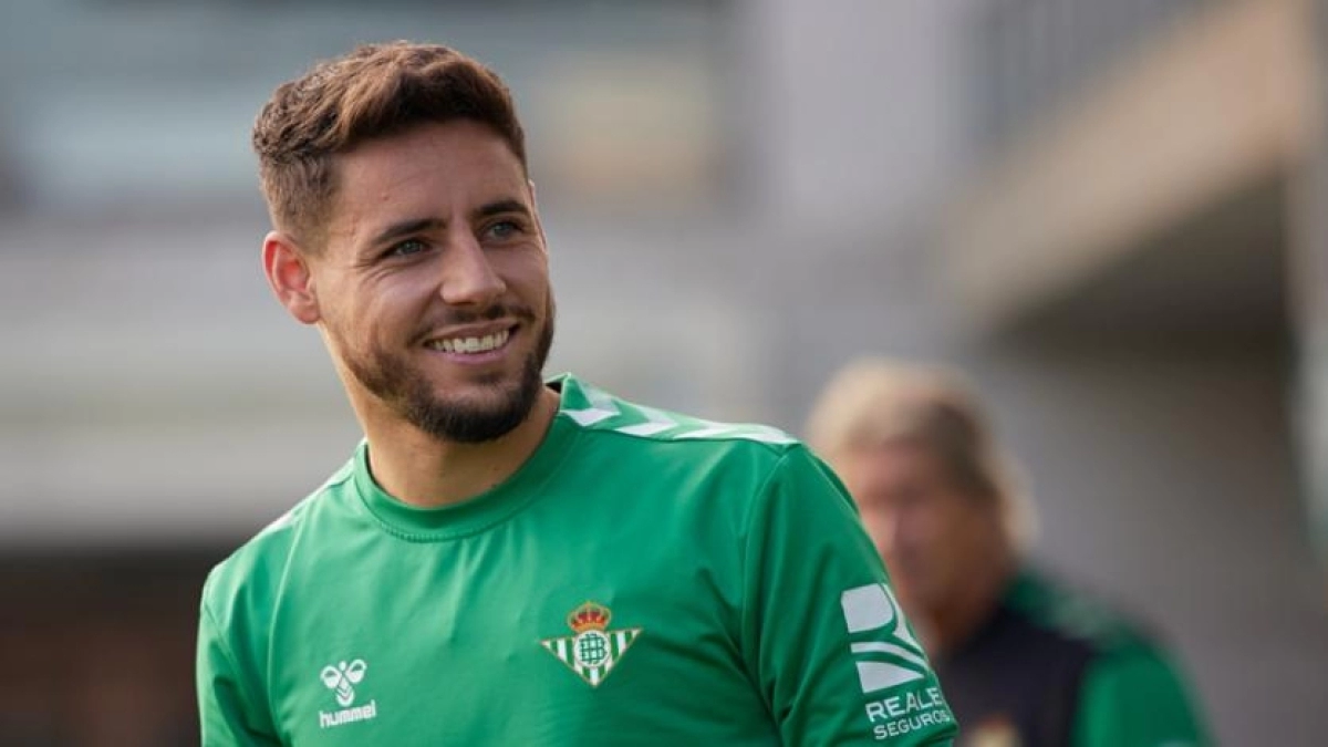 El Betis está cerca de renovar a Álex Moreno / ABC.es