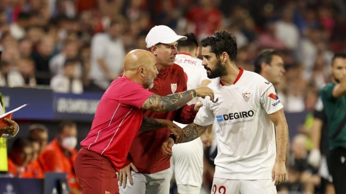 El palazo de Sampaoli a Isco tras su salida / Elpais.com